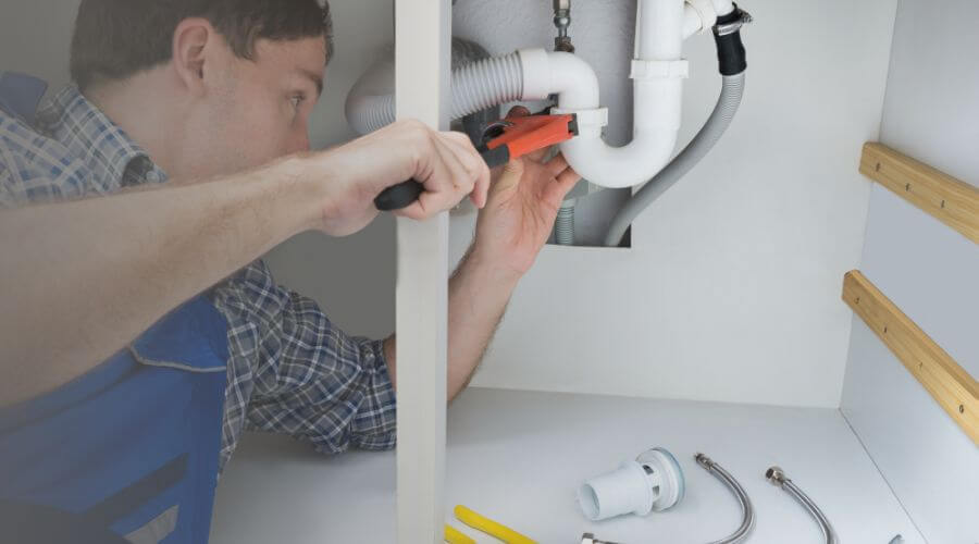Professional expert plumbing services in Farmersburg, IN